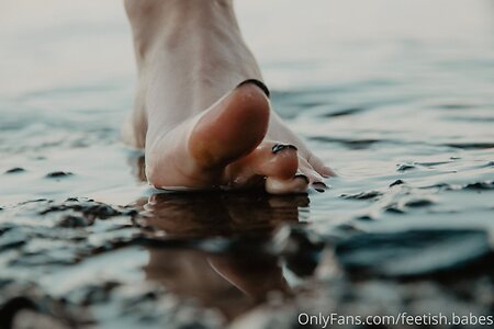 feetish babes Nude Leaked Photo #19