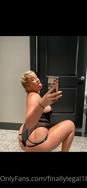 finallylegal18 Nude Leaked Photo #23