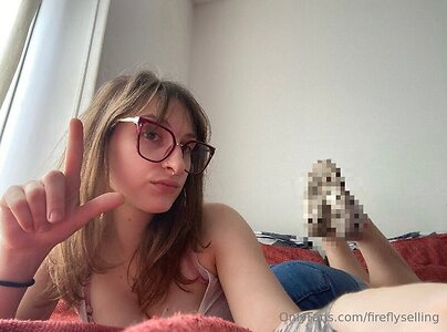 fireflyselling Nude Leaked Photo #2