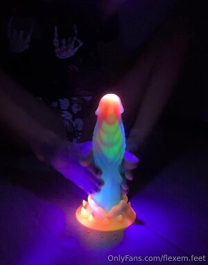 flexem feet Nude Leaked Photo #6