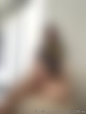 floresdani318free Nude Leaked Photo #20