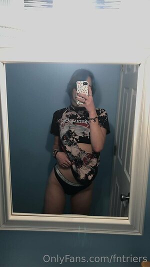 fntriers Nude Leaked Photo #3
