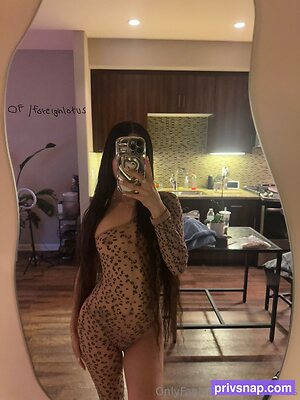 foreignlotus Nude Leaked Photo #23