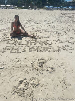 freefeetbyselmsc Nude Leaked Photo #20