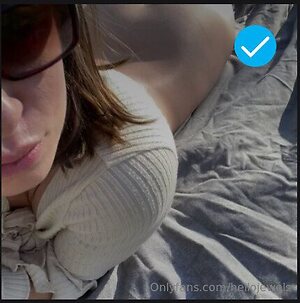 freehellojewels Nude Leaked Photo #9