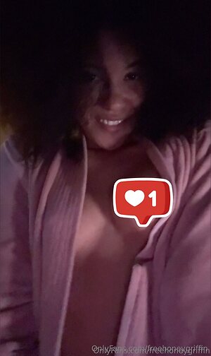 freehoneygriffin Nude Leaked Photo #22