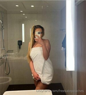 freekatepeaches Nude Leaked Photo #2