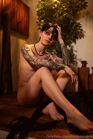 freepoisonne Nude Leaked Photo #10