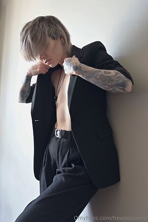 freepoisonne Nude Leaked Photo #11