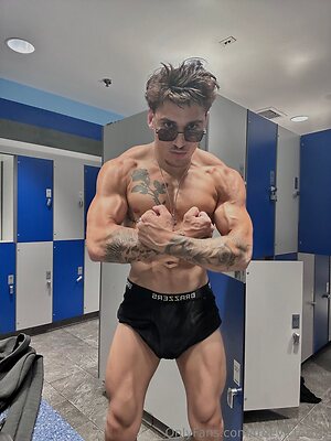 freevictorray Nude Leaked Photo #8