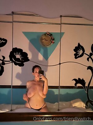 friendlywitch  Nude Leaked Photo #4