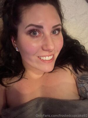 frostedcupcake92 Nude Leaked Photo #14