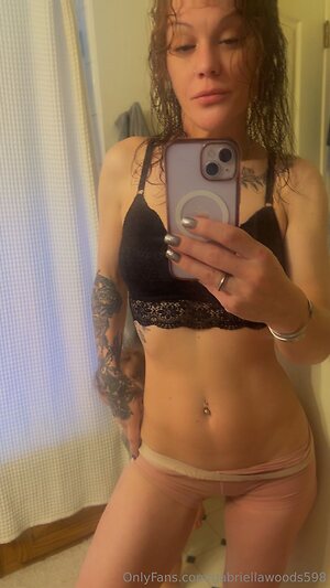gabriellawoods598 Nude Leaked Photo #19