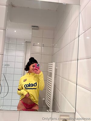gabynapolesss Nude Leaked Photo #32