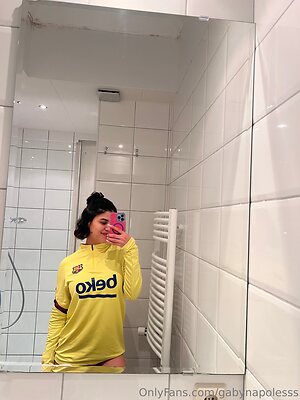 gabynapolesss Nude Leaked Photo #33