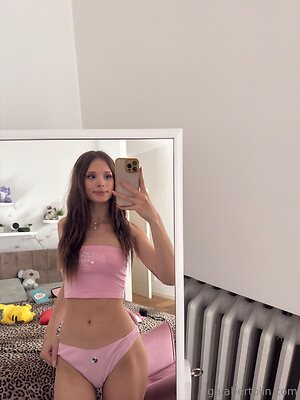 gajabertolin Nude Leaked Photo #6