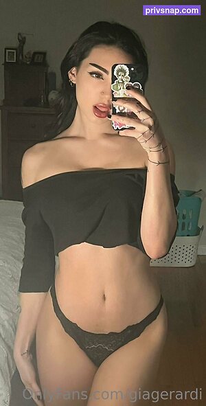 giaisabella Nude Leaked Photo #30