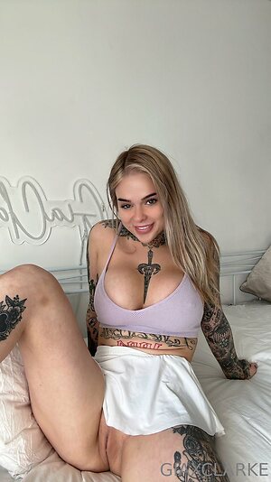 giaxclarke Nude Leaked Photo #15