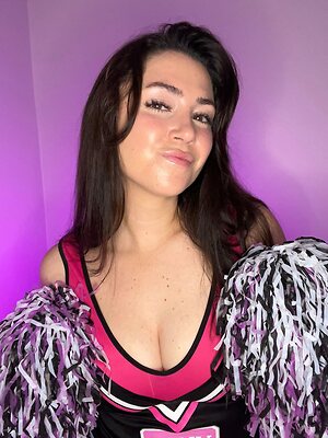 girlfriendkatie Nude Leaked Photo #5