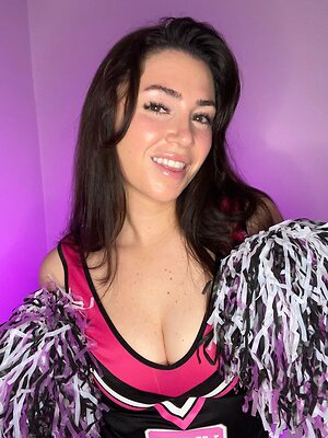girlfriendkatie Nude Leaked Photo #6