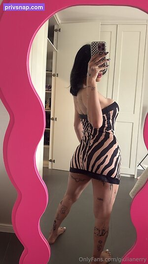 giulianerry Nude Leaked Photo #37