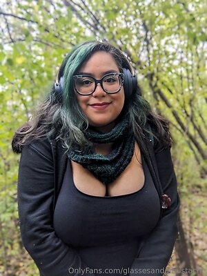 glassesandamustache Nude Leaked Photo #5