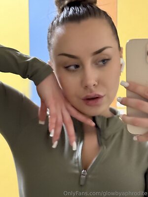 glowbyaphrodite Nude Leaked Photo #18