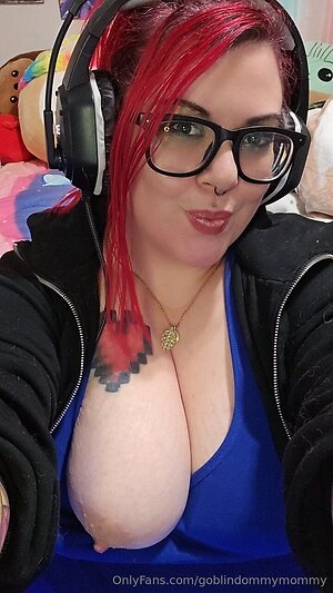 goblindommymommy Nude Leaked Photo #13