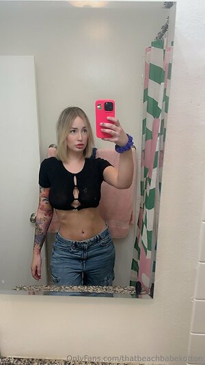 goddessscarlettt Nude Leaked Photo #19