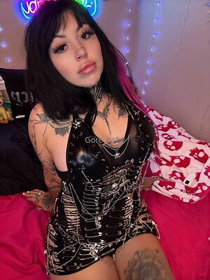 gore baby Nude Leaked Photo #19