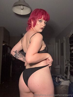 gothcranberry Nude Leaked Photo #11