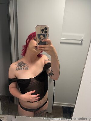 gothcranberry Nude Leaked Photo #14
