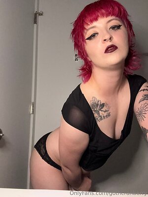 gothcranberry Nude Leaked Photo #18