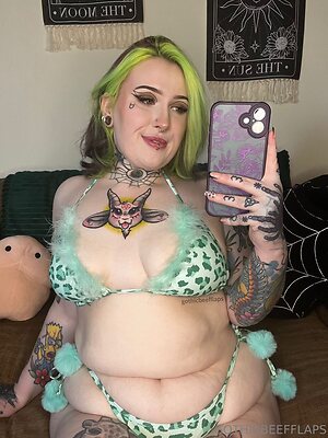 gothicbeefflaps Nude Leaked Photo #20