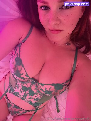 gracesmyth Nude Leaked Photo #18
