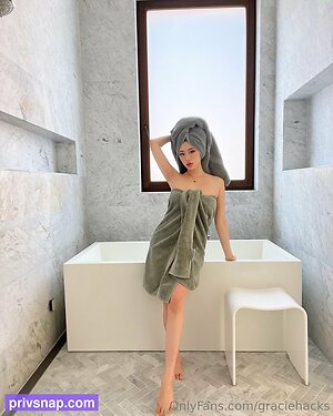 graciehacks Nude Leaked Photo #26