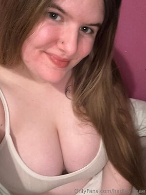 hadley mae Nude Leaked Photo #5