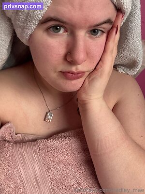 hadley mae Nude Leaked Photo #29