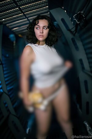 hailierosie Nude Leaked Photo #20