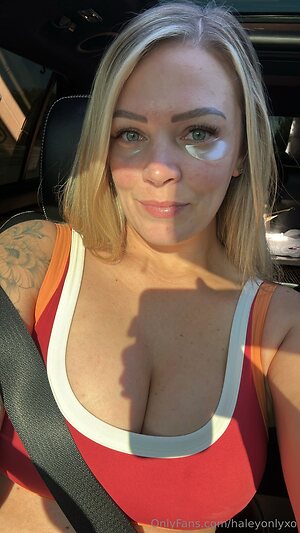 haleyonlyxo Nude Leaked Photo #7