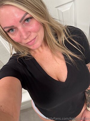 haleyonlyxo Nude Leaked Photo #24