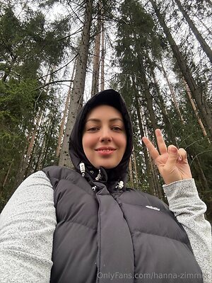 hanna-zimmer Nude Leaked Photo #8