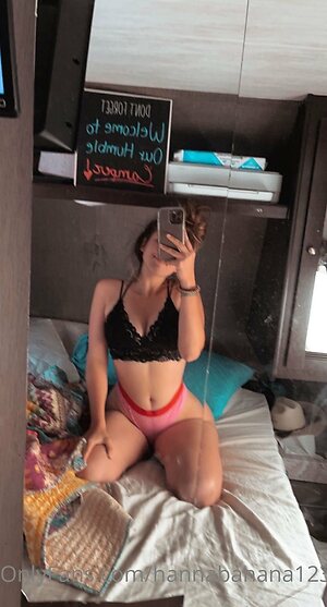 hannabanana123 Nude Leaked Photo #9