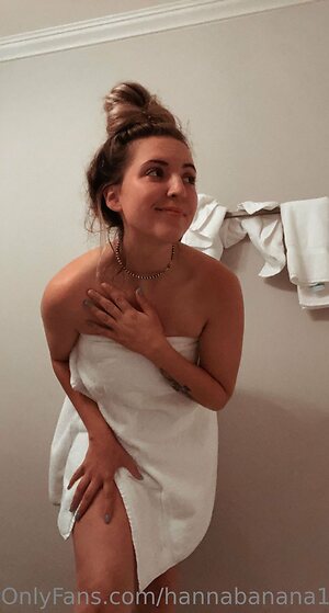 hannabanana123 Nude Leaked Photo #15