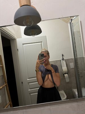 hannah nvrst Nude Leaked Photo #12