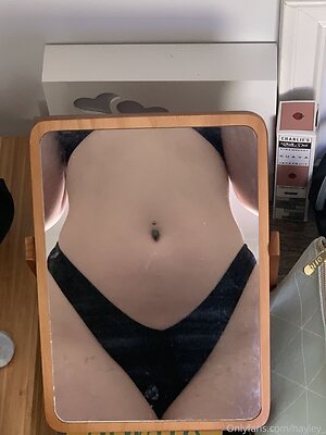 hayley  Nude Leaked Photo #21