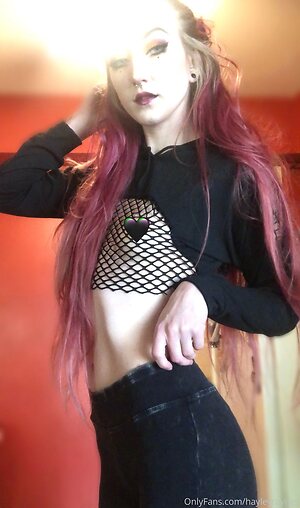 hayleyraynes Nude Leaked Photo #17