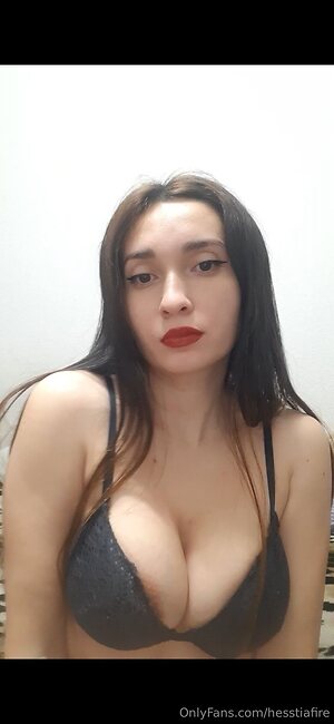 hesstiafire Nude Leaked Photo #4