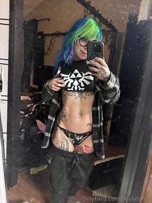 heylyssten Nude Leaked Photo #27