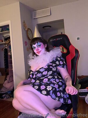hildacrumblefree Nude Leaked Photo #20